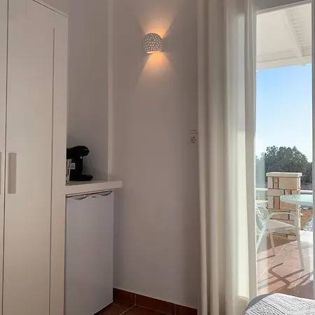 Sea And Salt Naxos 1 Апартаменты *