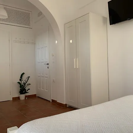 Апартаменты Sea And Salt Naxos 1 *